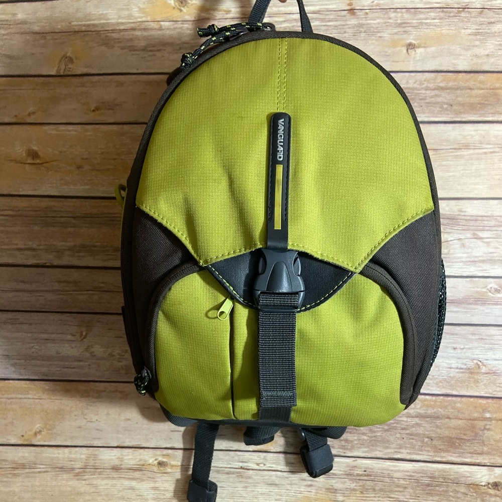 Van guard camera bag